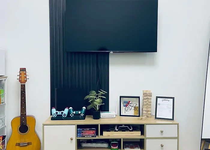 J&j Mactan Ps4, Netflix, Pool & Free Parking